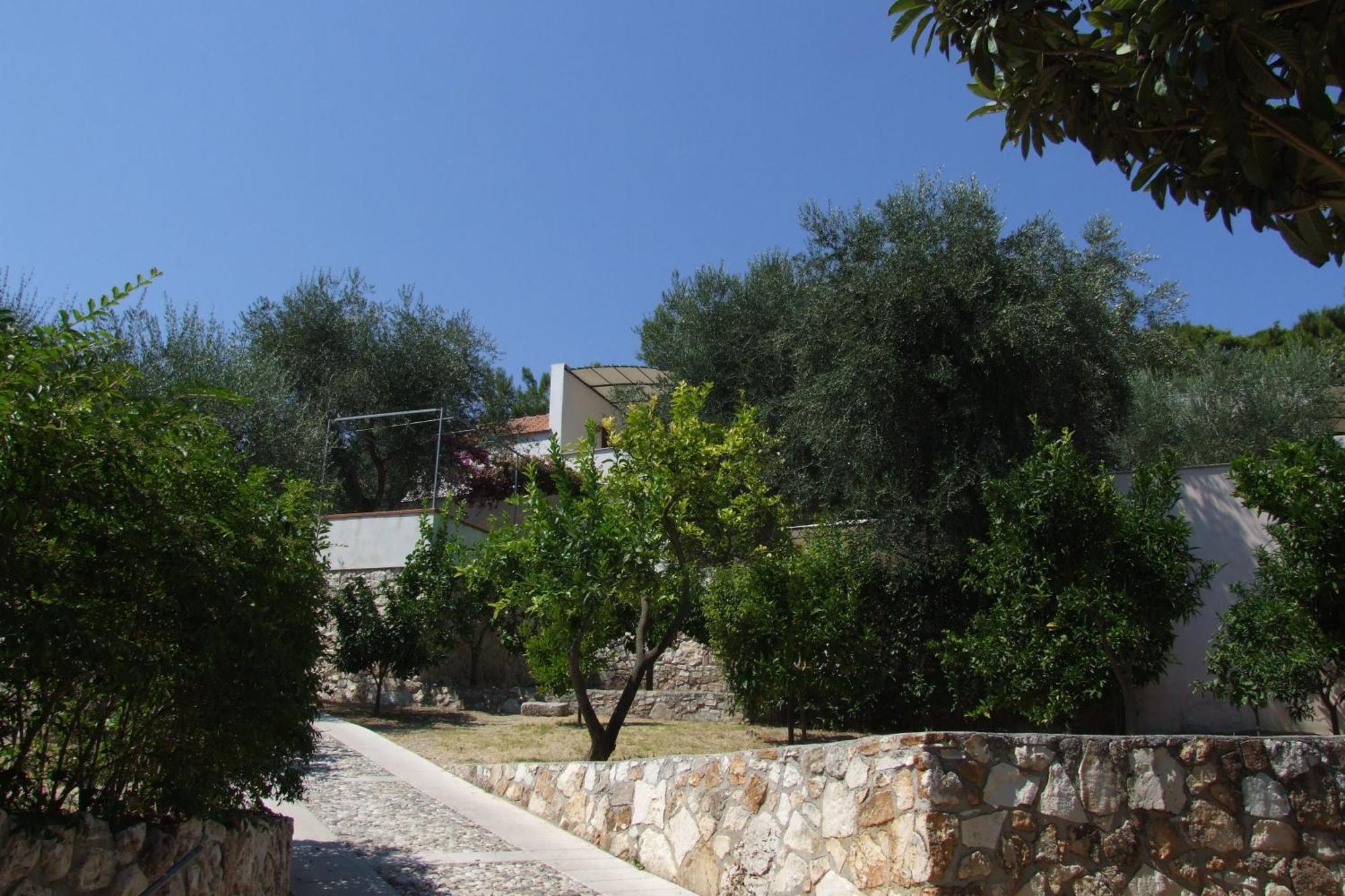 Villaggio Hotel Ripa Rodi Garganico Bagian luar foto