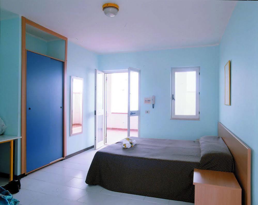 Villaggio Hotel Ripa Rodi Garganico Bagian luar foto